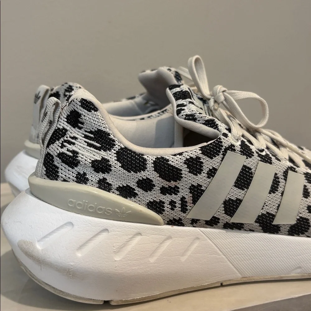 Adidas Women’s Leopard Knit Sneakers - Black & White Size 7.5
